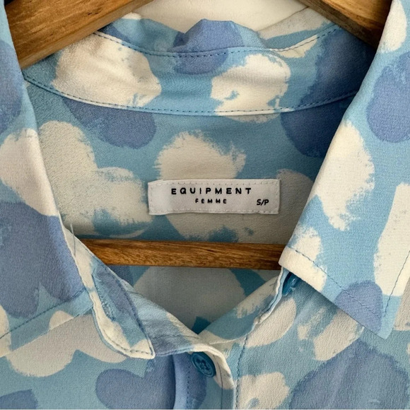 Equipment heart silk button down blouse light blue Size: Small - Picture 3 of 4